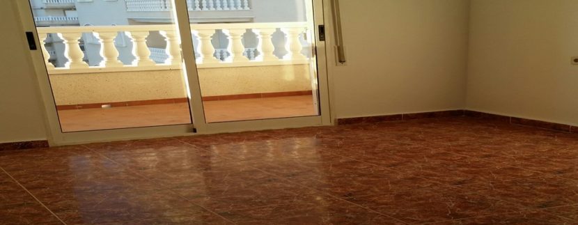 BONITO PISO DE DOS DORMITORIOS EN QUINTA PLANTA CON ORIENTACI?N SUR